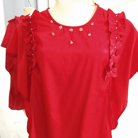 Red blouse - Picture 3 of 3